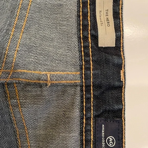 AG Mens The Hero Relaxed Fit Jeans 31 x 32 like new!